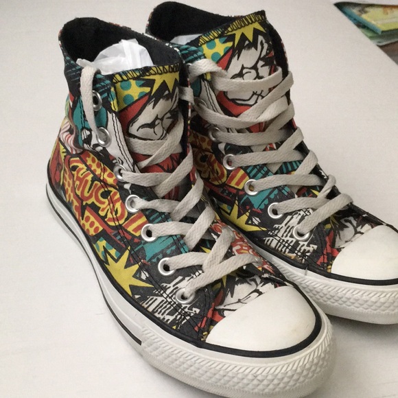 converse comic print